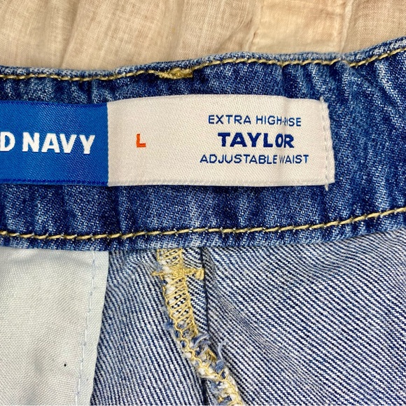 Old Navy Blue Jean Shorts - Picture 6 of 12